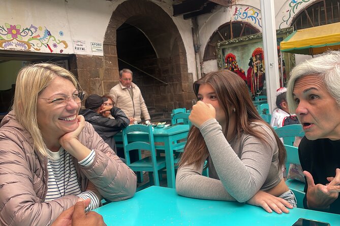 Machu Picchu Full Day Experience from Cusco - Machu Picchu walk with a guide, plus time for photos