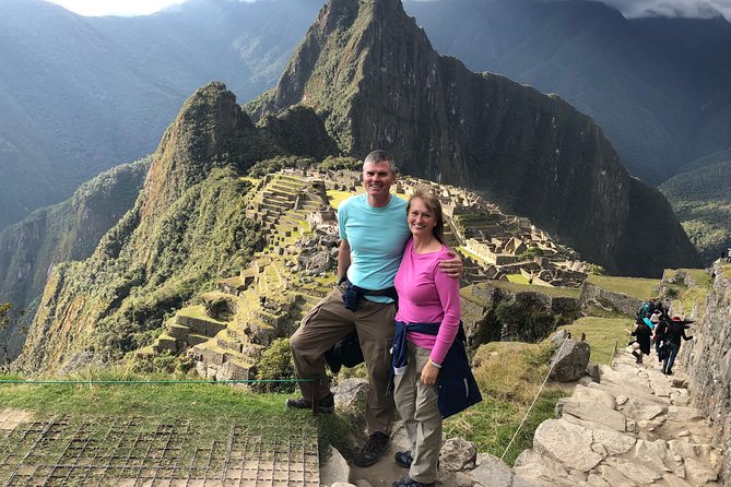 Machu Picchu Full Day with box Lunch - Private Tour - Aguas Calientes: Quick Reset, Then the Bus Up