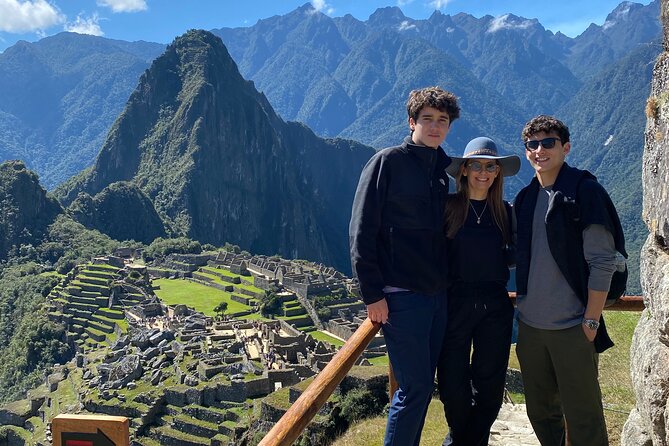 Machu Picchu Private Tour - Inside the Citadel: Farming Areas, Houses, Sun Temple, and Sacred Rock