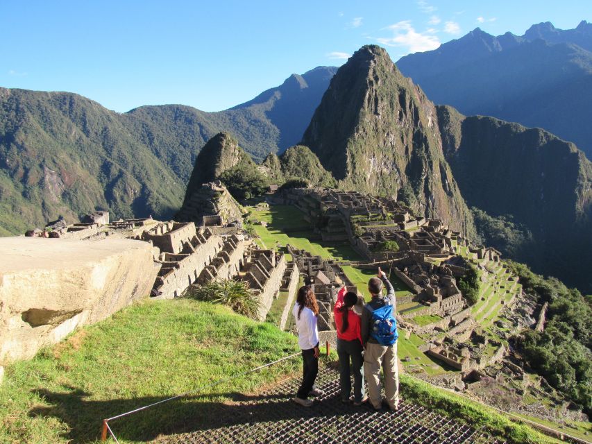 Machu Picchu: Private Tour Guide Service - Price and value: $98 per group up to 8