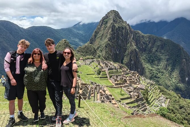 Machu Picchu & Sacred Valley: 2 Day Combo Tour - Day 2: The Early Approach, a 2-Hour Machu Picchu Guide, and Time to Wander