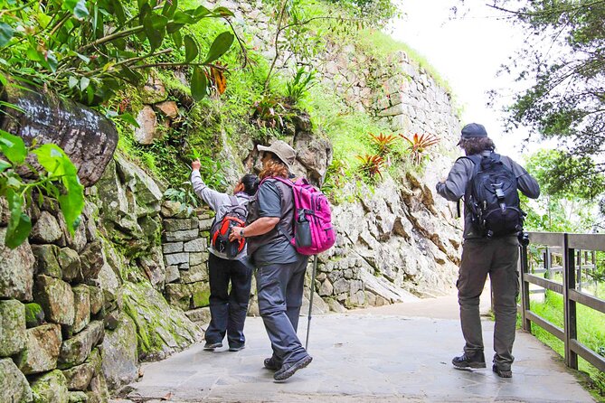 Machu Picchu Ticket, Bus & Private Guide - Language Options - Private Access at Machu Picchu Town, with the timing handled