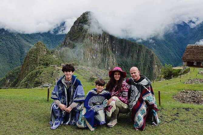 Machu Picchu Ticket, Bus & Private Guide - Language Options - Stop 1: Aguas Calientes to the citadel, then straight into the ruins