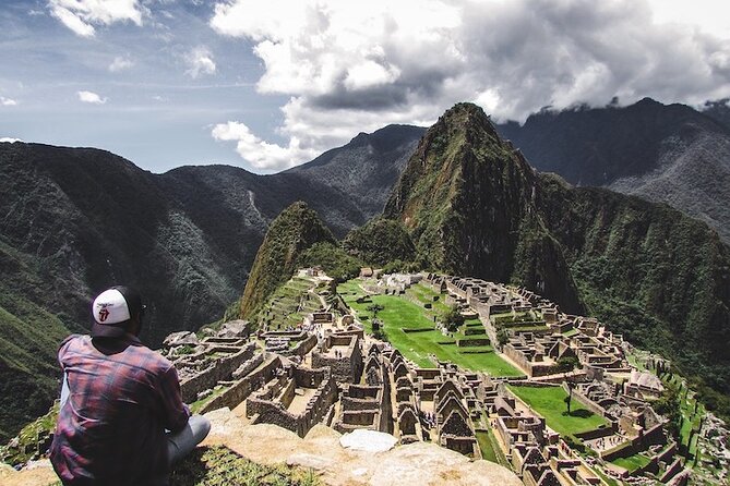 Machu Picchu Tour by Train - Aguas Calientes (Machu Picchu Pueblo): your 1-hour lunch reset