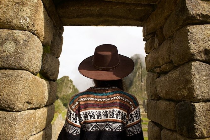 Machu Picchu Tour by Train - Entering Machu Picchu with a private guide: what you’ll actually get from the 2.5 to 3 hours