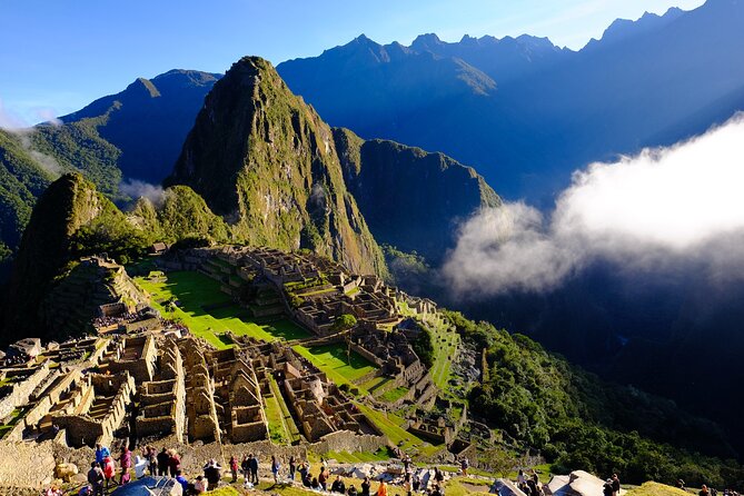 Machu Picchu Tour Full Day by Train - The 4:30 am to Ollantaytambo part: getting started in the dark