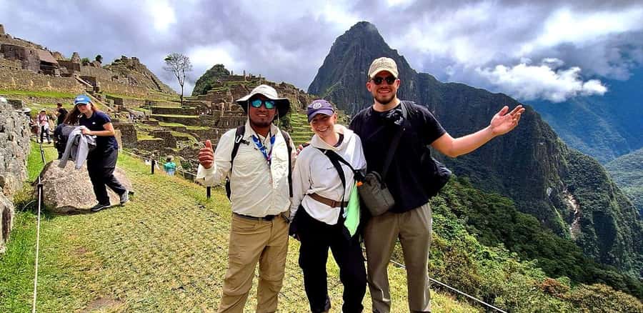 Machu Picchu: Tour Guide Service & Entrance Ticket Circuit-2 - Guides Who Help You Ask Questions, and Actually Find You