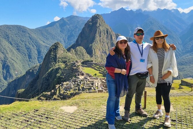 Machupicchu by Train from Cusco - The Train to Aguas Calientes: A Comfortable Way to Get Above the Stress