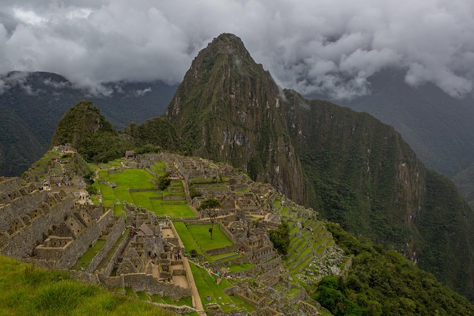 MachuPicchu Private Full Day Tour by Vistadome train from Cusco - Ollantaytambo to Aguas Calientes: Where Vistadome Adds Real Value