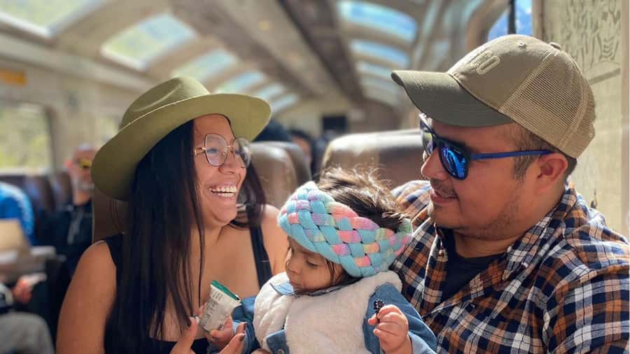 Machupicchu tour by tourist train in 2 days - Day 2: bus to the Sanctuary, guided Machu Picchu, and the morning flow