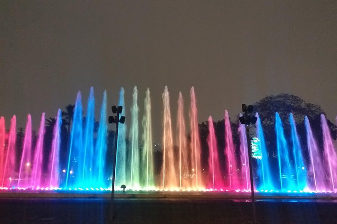 Magic Fountains Park & Bohemian Barranco tour (Small Group) - Your guide makes the difference: history, legends, and photo help