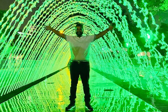 Magic Water & Laser Light Show Including Pickup And Drop-Off - The laser light show: synchronized music plus water choreography