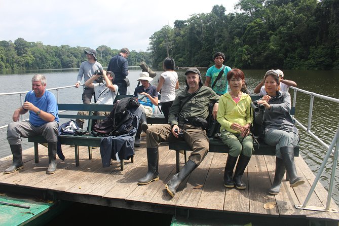 Manu National Park Tour 4days/3night - Gear Included: Rubber Boots, Binoculars, and Telescope Support