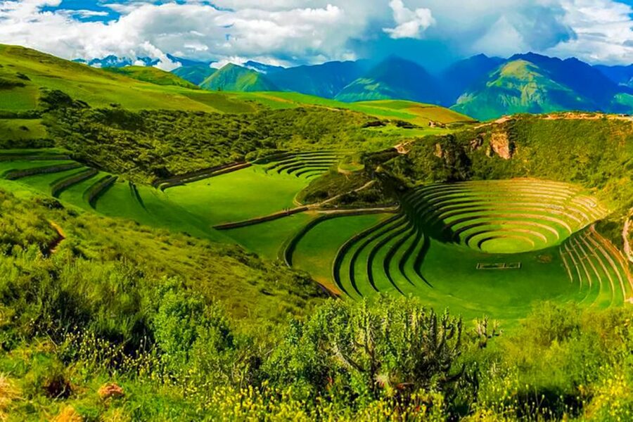 Maras Moray Sacred Valley Tour from Cusco - Salineras salt mine: watching salt extraction shaped by evaporation