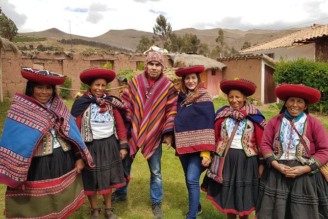 Meet Quechua people, food & traditions - Inside Chincheros: Clothing Meaning, Hair Rules, and Daily Life