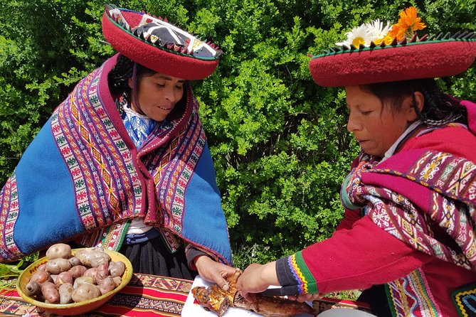 Meet Quechua people, food & traditions - The Role of Your Guide and Translation (Jane and Friends)