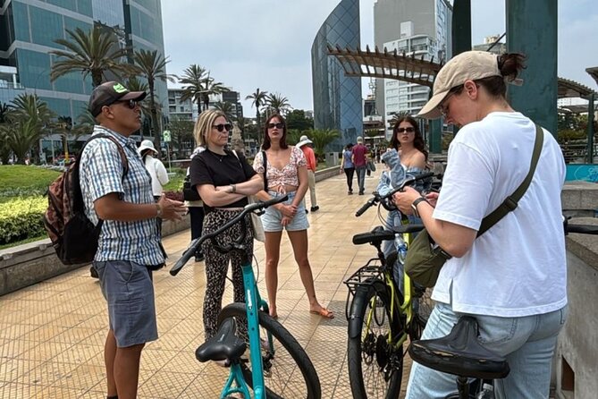 Miraflores & Barranco Bike Tour with Local Guide - Barranco Side Streets: Puente de los Suspiros And Murals