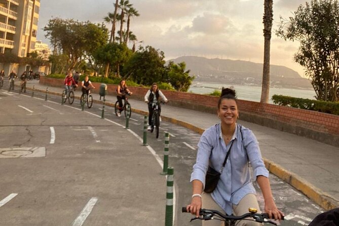 Miraflores & Barranco Bike Tour with Local Guide - The 3-Hour Route: From Malecón Views To Barranco Art
