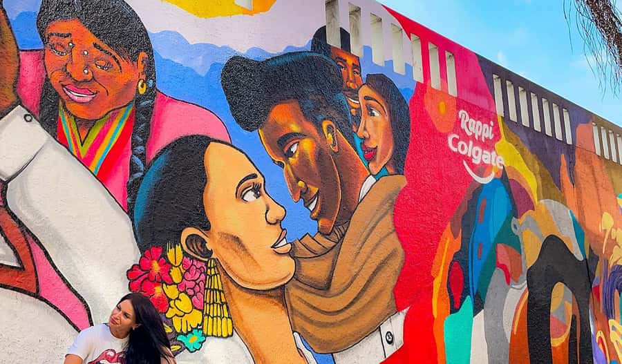 Miraflores & Barranco: Lima’s Modern and Bohemian Tour - Down the Aesthetic Ladder Into Barranco