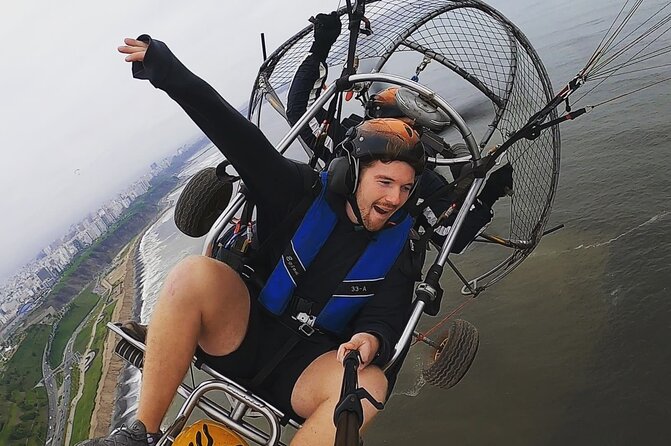 Motorized Paragliding flights on the Costa Verde - Lima - Video Keepsakes on WhatsApp: Included FHD vs Extra Upgrades