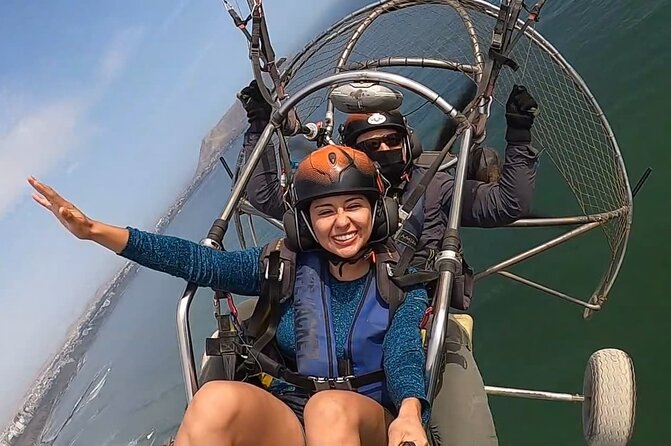 Motorized Paragliding flights on the Costa Verde - Lima - The Real Show: Costa Verde Cliffs and Lima Districts from Above
