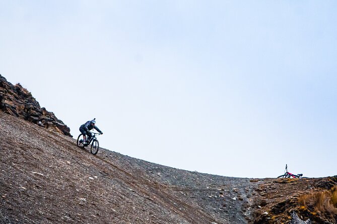 Mountain Biking Enduro - MTB Sacred Valley Lares - The Calca box lunch break, and how it resets the ride