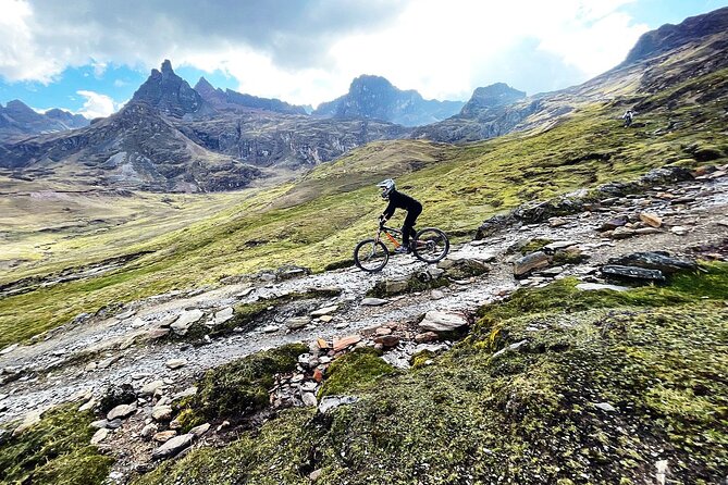 Mountain Biking Enduro - MTB Sacred Valley Lares - Your bike and gear: the kind that lets you take the trail seriously