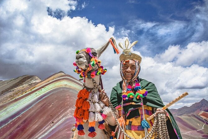 Mountain Hike Colors full day - with guide - Cusco to Vinicunca and Ausangate: why this hike feels different