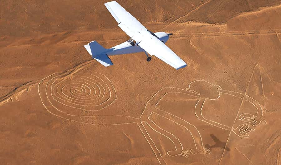 Nazca: Light aircraft flight over the Nazca Lines - From your hotel to Maria Reiche Neumann Airport