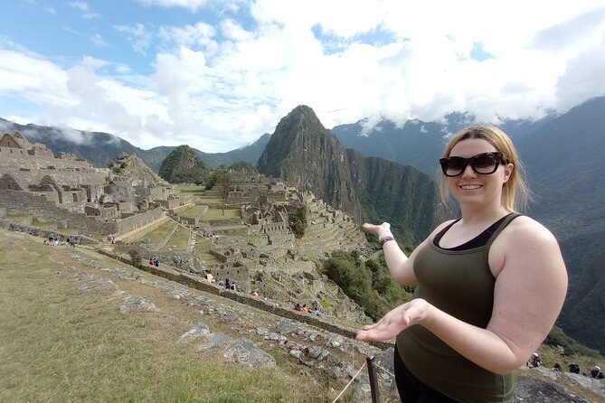 One-day visit to Machu Picchu by luxurious Vistadome train. - The Return Trip: Lunch Time and a Scenic Way Back