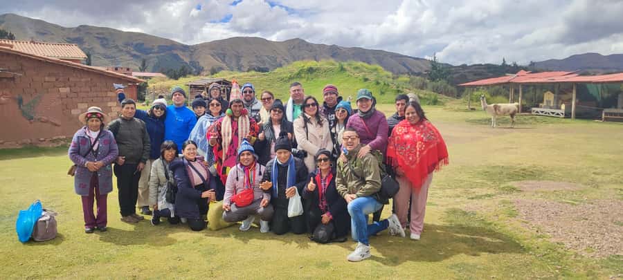 Open-top bus in the city of Cusco, 3-hour tour with panoramic views - Riding Cusco from the bus: Sacsayhuamán, Pucapucara, and Qenqo