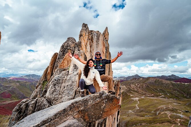 Palccoyo Rainbow Mountain Tour - Scenic Hike & Andean Lunch - The Palccoyo Rainbow Mountain hike: 1.5 km of easy effort, big altitude payoff