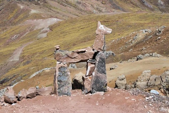Palcoyo Mountain Tour in 1 Day - Entering the Palcoyo Rainbow Mountain Stop (About 1.5 Hours)