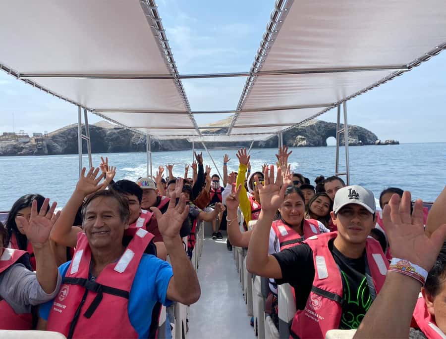 Paracas: Ballestas Islands Morning Boat Tour - Ballestas Islands: penguins, sea lions, and the bird show from your seat