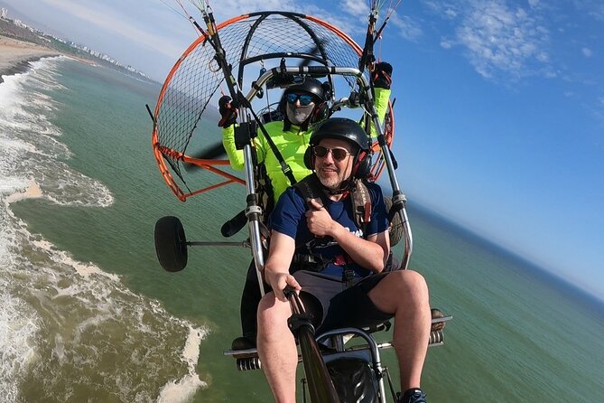 Paragliding Tours Lima Peru Costa Verde - Meeting at Kennedy Park: how the preflight part stays manageable