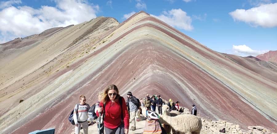 Peru: Rainbow Mountain and Red Valley View Point Tour - Small group size and guided pacing: where value really shows