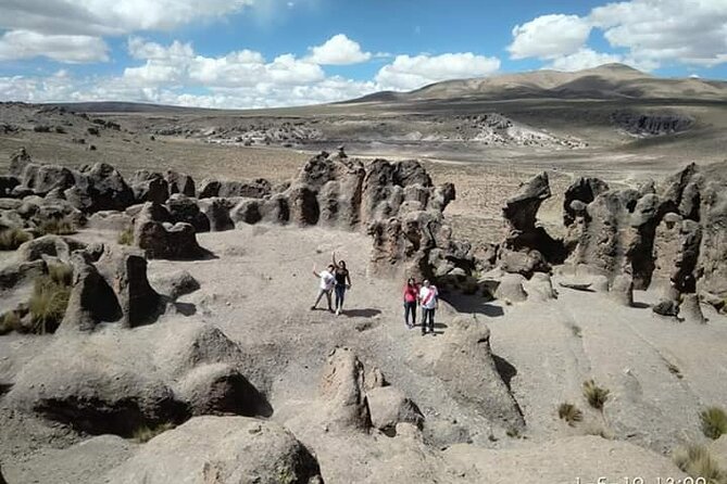 Pillones Waterfall and Stone Forest - Reserva Nacional de Salinas y Aguada Blanca: the big-settings warm-up stop