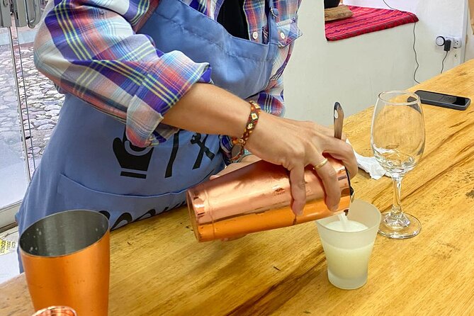 Pisco Bilingual Cocktail Class at Night - Key highlights you will actually feel