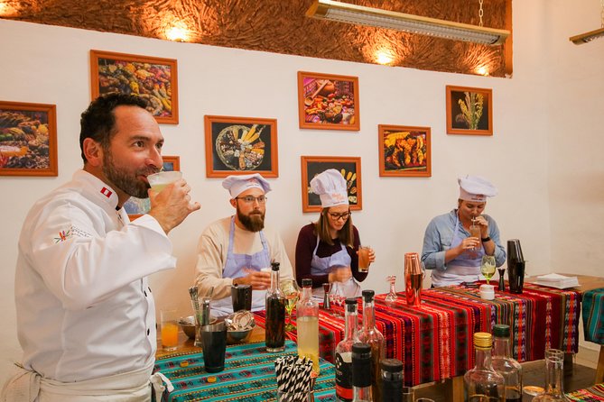 Pisco Bilingual Cocktail Class at Night - Price and Value: What $25 Buys You in Cusco