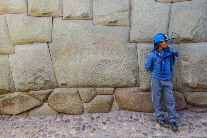Private Cusco, Puka Pukara, Tambomachay and Sacsayhuaman Full-Day Tour - Puka Pukara, the red rock military site