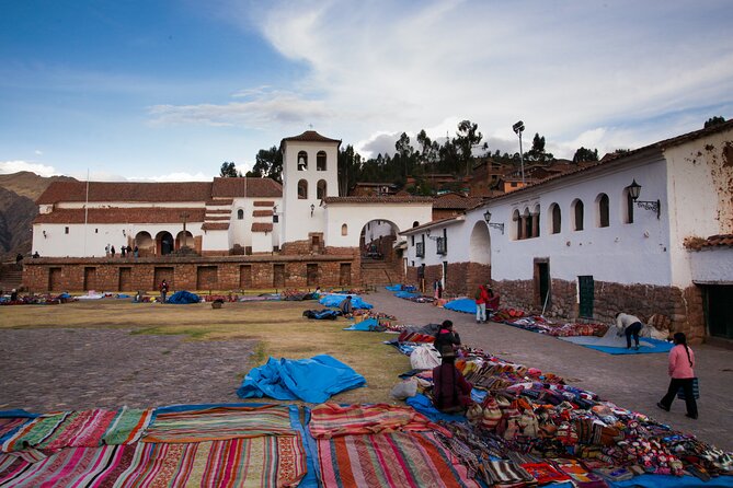 Private Full Day Sacred Valley Tour: Ollantaytambo to Cusco - Stop 2: Urubamba for a Quiet Valley Reset