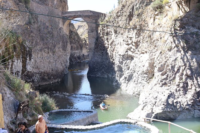 Private Full Day Tour to Colca Canyon with Breakfast - Quick hits