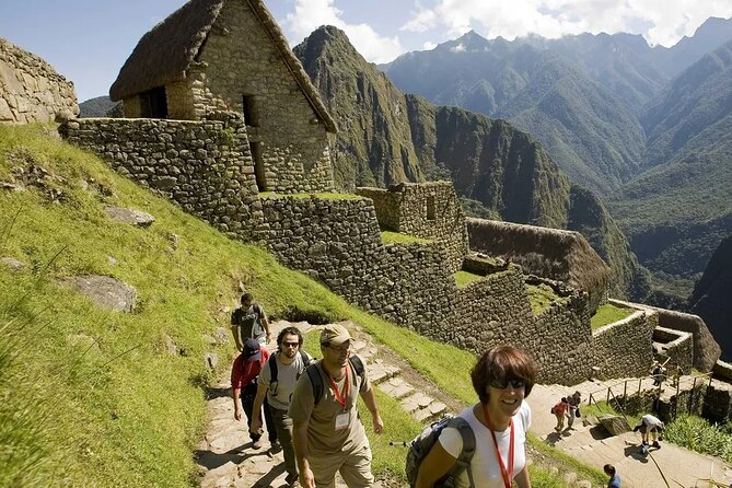 Private Full Day Tour to Machu Picchu - Meals and comfort: what’s not included, and what to plan for