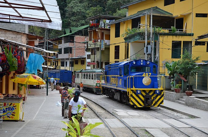 Private Luxury Machu Picchu Tour with Buffet Lunch - Returning to Cusco by train: a long day that finishes you off (nicely)