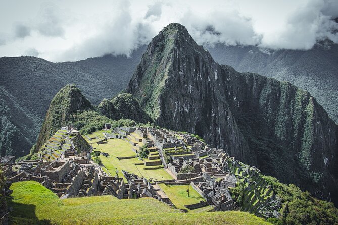 Private Machu Picchu Day Tour by Panoramic Train - Ollantaytambo to Aguas Calientes: your scenic buffer