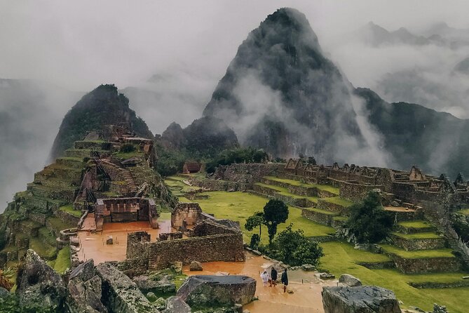 Private Machu Picchu Guided Tour from Aguas Calientes - Stop 2: personalized guide time, custom pace, and the ride back to town