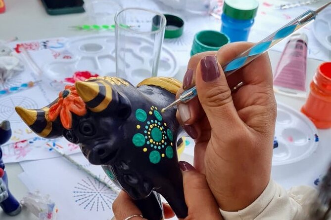 Private painting workshop with wine and snacks - Getting to Alma from Plaza de Armas (and why the start matters)