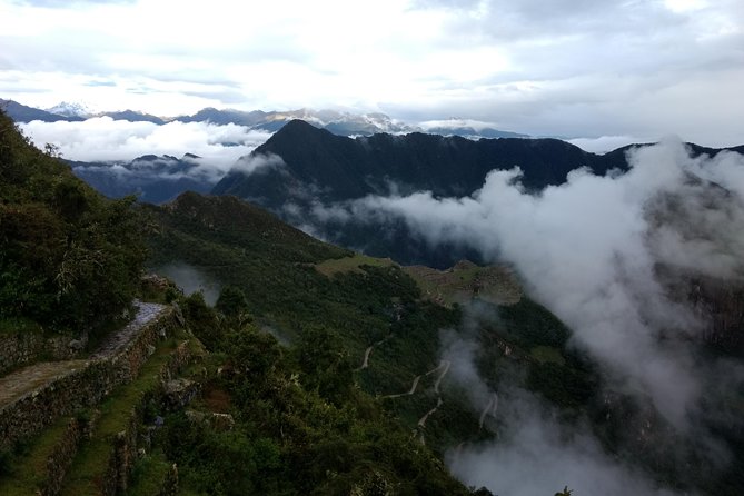 Private Sacred Valley & Machu Picchu with Vistadome Train - Ollantaytambo and Aguas Calientes: boarding the Vistadome and settling in