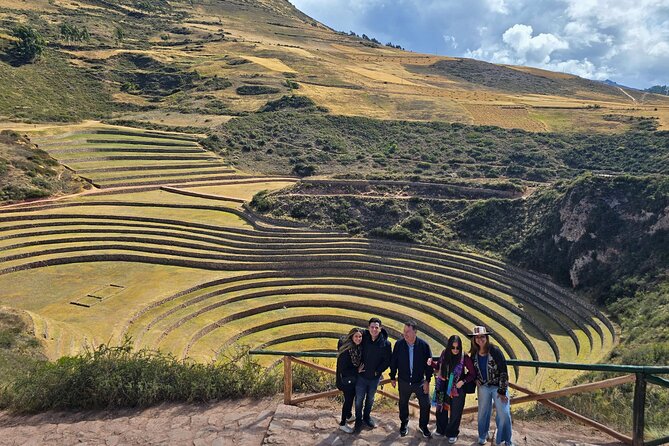 Private Sacred Valley VIP Tour: Chinchero, Maras, Moray & Ollanta - From Cusco to Chinchero: the drive that sets the tone