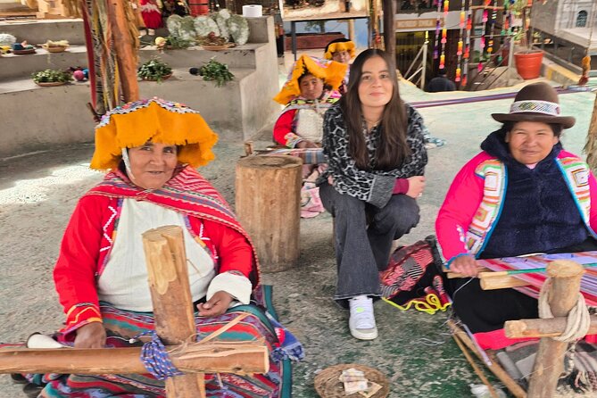 Private Sacred Valley VIP Tour: Chinchero, Maras, Moray & Ollanta - Chinchero: alpaca weaving with natural dyes and a local family welcome